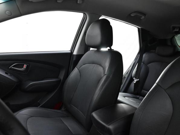 Hyundai ix35 I Рестайлинг с пробегом 2014 года, цена 935 000 рублей, 125141 км, внедорожник, Автокод Объявления