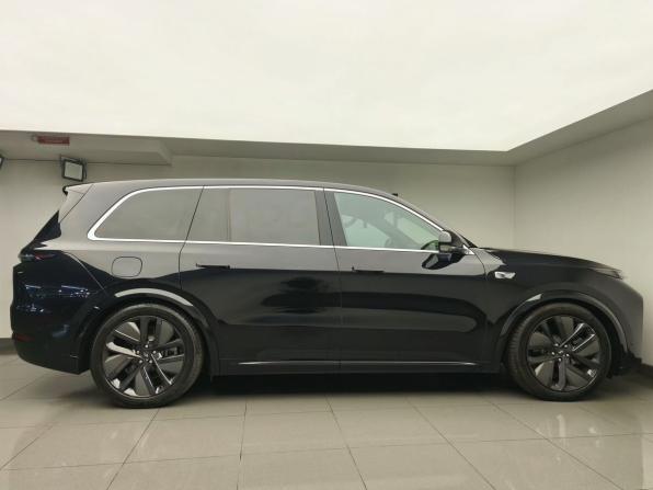 Li Auto (Lixiang) L9 I с пробегом 2023 года, цена 7 428 000 рублей, 22119 км, внедорожник, Автокод Объявления