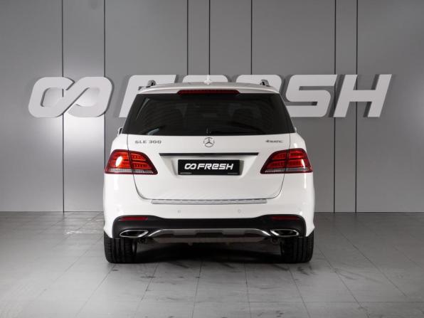 Mercedes-Benz GLE I (W166) с пробегом 2016 года, цена 4 629 000 рублей, 105212 км, внедорожник, Автокод Объявления
