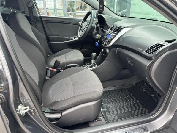 Hyundai Solaris I с пробегом 2012 года, цена 830 000 рублей, 186000 км, хэтчбек, Автокод Объявления