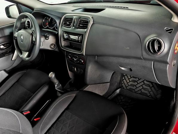 Renault Sandero II с пробегом 2014 года, цена 785 000 рублей, 121731 км, хэтчбек, Автокод Объявления