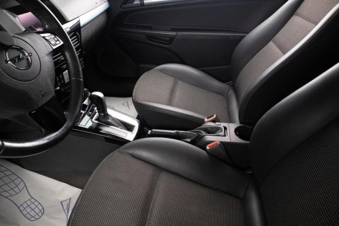 Opel Astra H Рестайлинг с пробегом 2009 года, цена 699 000 рублей, 190083 км, хэтчбек, Автокод Объявления