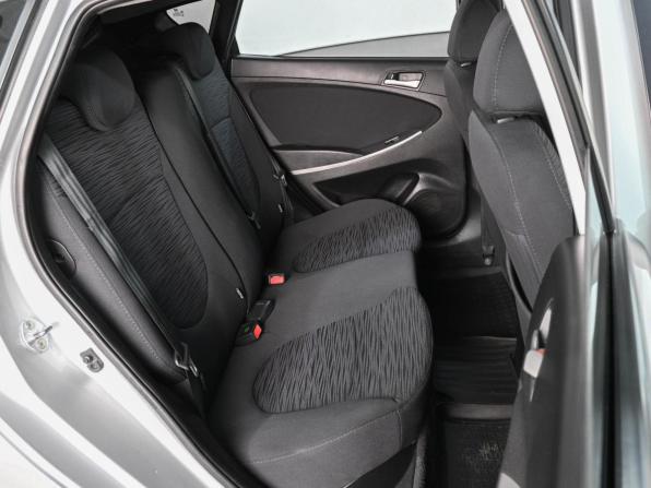 Hyundai Solaris I Рестайлинг с пробегом 2015 года, цена 1 169 000 рублей, 68400 км, хэтчбек, Автокод Объявления