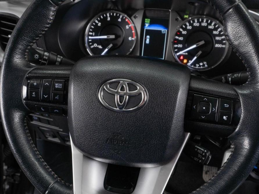 Toyota Hilux VIII Рестайлинг 2 Тюмень  - изображение 12