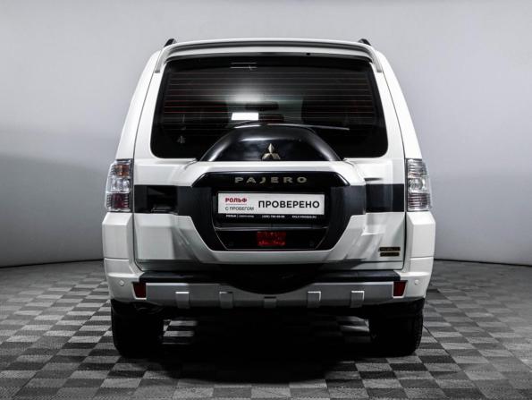 Mitsubishi Pajero IV Рестайлинг 2 с пробегом 2019 года, цена 3 575 000 рублей, 48523 км, внедорожник, Автокод Объявления