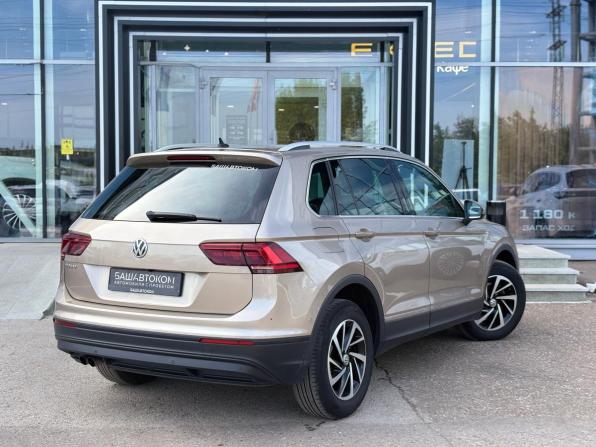 Volkswagen Tiguan II с пробегом 2018 года, цена 1 835 000 рублей, 205337 км, внедорожник, Автокод Объявления