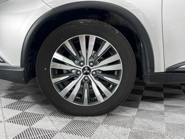 Mitsubishi Outlander III Рестайлинг 3 с пробегом 2019 года, цена 2 091 000 рублей, 127000 км, внедорожник, Автокод Объявления