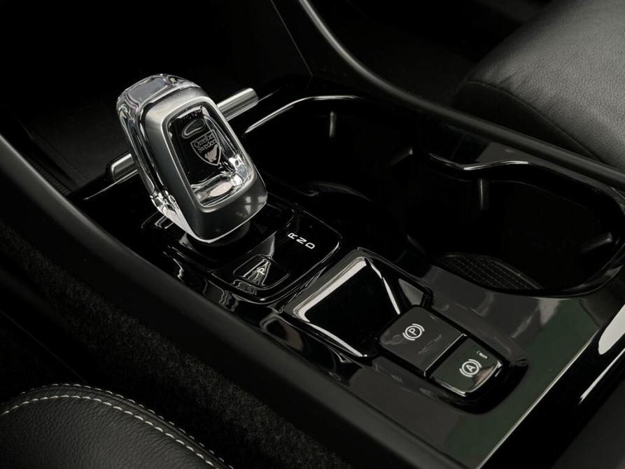 Volvo XC40 I Санкт-Петербург  - изображение 17