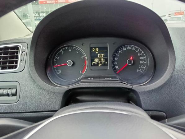 Volkswagen Polo V Рестайлинг с пробегом 2016 года, цена 859 995 рублей, 225113 км, седан, Автокод Объявления