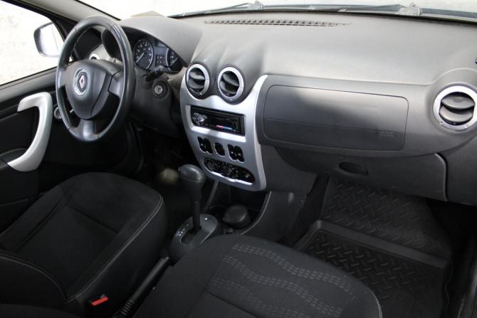 Renault Sandero I с пробегом 2013 года, цена 734 000 рублей, 124155 км, хэтчбек, Автокод Объявления
