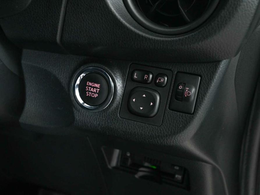 Toyota Vitz III (XP130) Рестайлинг Екатеринбург  - изображение 13