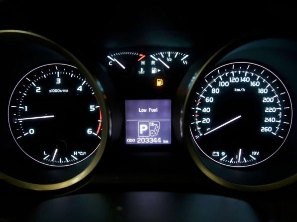 Toyota Land Cruiser 200 Series с пробегом 2011 года, цена 2 890 000 рублей, 203000 км, внедорожник, Автокод Объявления
