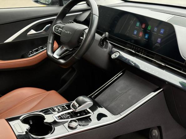 Omoda C5 I с пробегом 2023 года, цена 1 960 000 рублей, 84692 км, внедорожник, Автокод Объявления