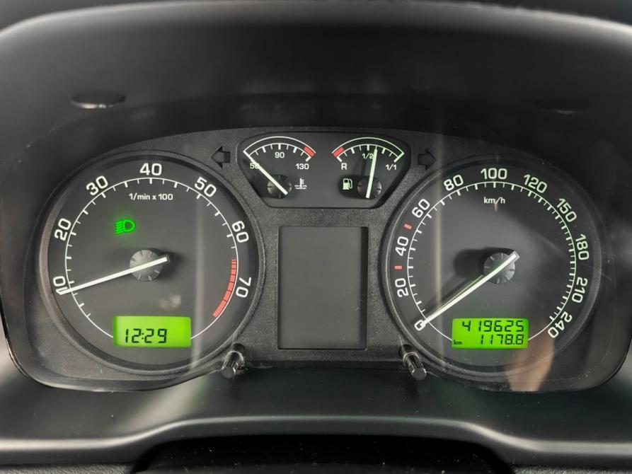 Skoda Octavia I (A4) Рестайлинг Москва  - изображение 12