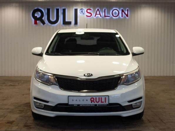 Kia Rio III Рестайлинг с пробегом 2017 года, цена 1 095 000 рублей, 102322 км, хэтчбек, Автокод Объявления