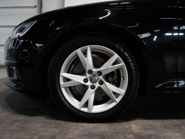 Audi A4 V (B9) с пробегом 2017 года, цена 2 030 000 рублей, 61482 км, универсал, Автокод Объявления