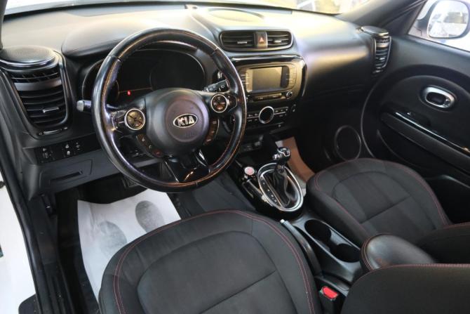 Kia Soul II Рестайлинг с пробегом 2018 года, цена 1 649 000 рублей, 151000 км, хэтчбек, Автокод Объявления