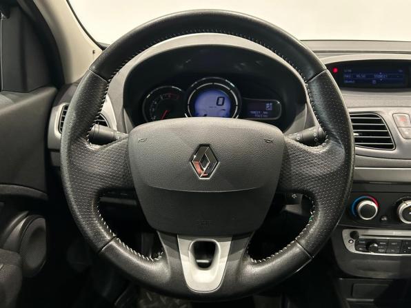 Renault Fluence I Рестайлинг с пробегом 2013 года, цена 649 000 рублей, 104225 км, седан, Автокод Объявления