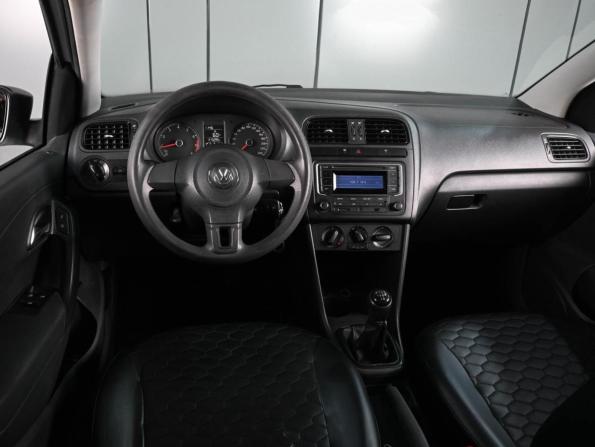 Volkswagen Polo V с пробегом 2015 года, цена 865 000 рублей, 217152 км, седан, Автокод Объявления