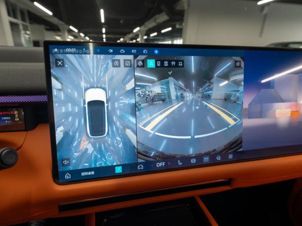 Lynk &amp; Co 900 с пробегом 2026 года, цена 8 110 000 рублей, 50 км, внедорожник, Автокод Объявления