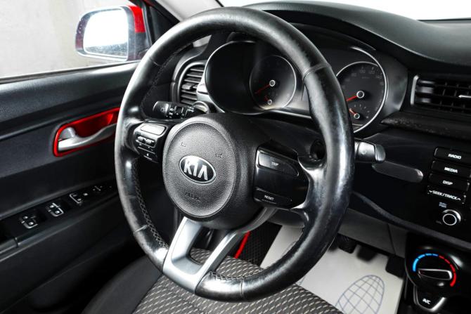 Kia Rio IV с пробегом 2018 года, цена 919 000 рублей, 193297 км, седан, Автокод Объявления