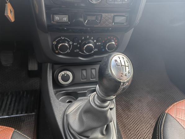 Renault Duster I Рестайлинг с пробегом 2015 года, цена 1 260 000 рублей, 76558 км, внедорожник, Автокод Объявления