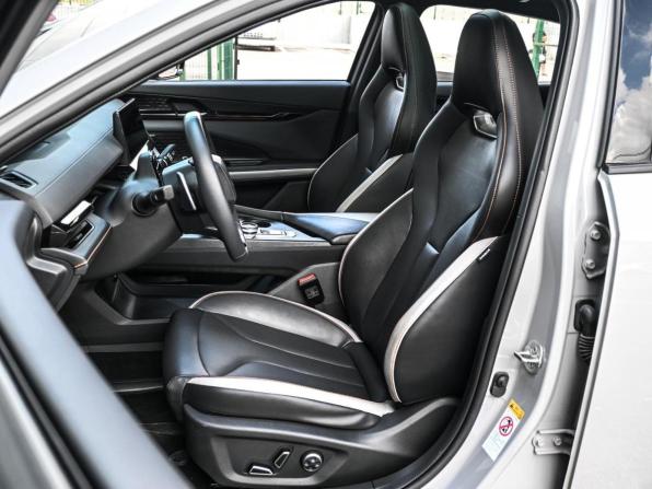 Changan UNI-V I с пробегом 2024 года, цена 2 339 000 рублей, 8016 км, лифтбек, Автокод Объявления