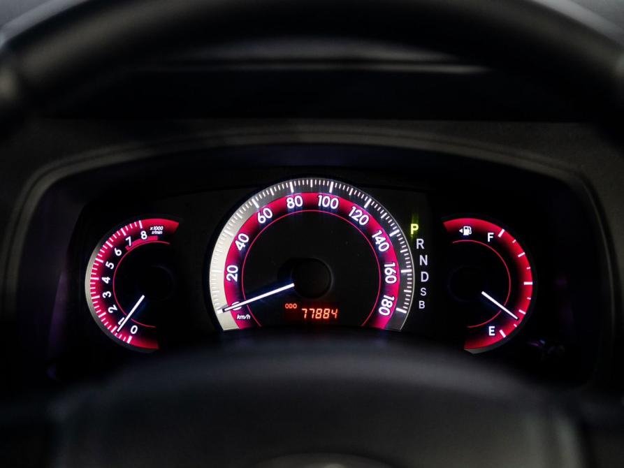 Toyota ISis I Рестайлинг Иркутск  - изображение 10