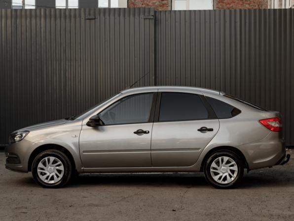 Lada (ВАЗ) Granta I Рестайлинг с пробегом 2020 года, цена 695 000 рублей, 47035 км, хэтчбек, Автокод Объявления