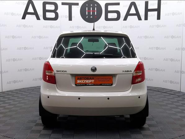 Skoda Fabia II Рестайлинг с пробегом 2014 года, цена 630 000 рублей, 57892 км, хэтчбек, Автокод Объявления