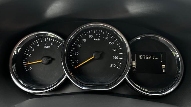 Renault Sandero II Рестайлинг с пробегом 2020 года, цена 1 240 000 рублей, 107526 км, хэтчбек, Автокод Объявления