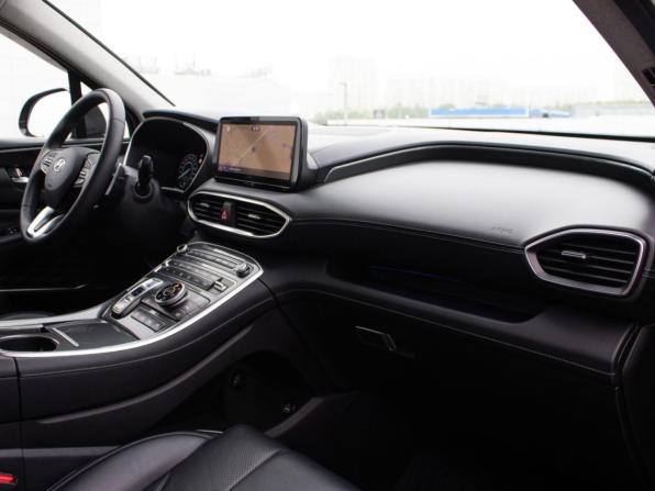 Hyundai Santa Fe IV Рестайлинг с пробегом 2021 года, цена 3 099 000 рублей, 107000 км, внедорожник, Автокод Объявления