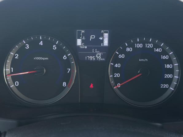 Hyundai Solaris I Рестайлинг с пробегом 2016 года, цена 1 100 000 рублей, 179579 км, седан, Автокод Объявления