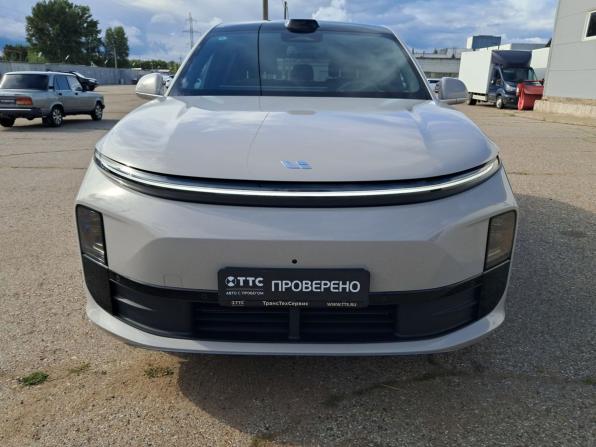 Li Auto (Lixiang) L6 с пробегом 2024 года, цена 6 979 200 рублей, 43 км, внедорожник, Автокод Объявления