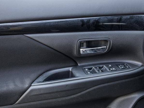 Mitsubishi Outlander III Рестайлинг 3 с пробегом 2019 года, цена 1 866 800 рублей, 169481 км, внедорожник, Автокод Объявления