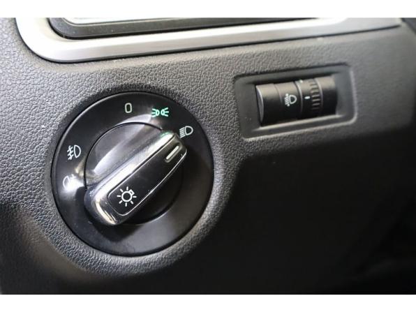Skoda Rapid I с пробегом 2014 года, цена 1 099 000 рублей, 93806 км, лифтбек, Автокод Объявления