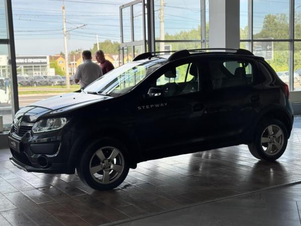 Renault Sandero II с пробегом 2017 года, цена 959 000 рублей, 62951 км, хэтчбек, Автокод Объявления
