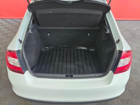 Skoda Rapid I Рестайлинг с пробегом 2018 года, цена 1 199 000 рублей, 78000 км, лифтбек, Автокод Объявления