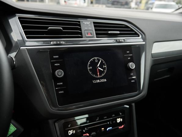 Volkswagen Tiguan II Рестайлинг с пробегом 2021 года, цена 2 985 000 рублей, 43987 км, внедорожник, Автокод Объявления