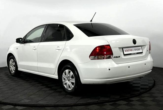 Volkswagen Polo V с пробегом 2013 года, цена 655 000 рублей, 193598 км, седан, Автокод Объявления