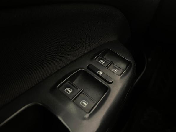 Skoda Octavia II (A5) Рестайлинг с пробегом 2013 года, цена 1 120 000 рублей, 211111 км, универсал, Автокод Объявления