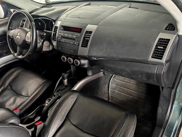 Mitsubishi Outlander II с пробегом 2008 года, цена 770 000 рублей, 255901 км, внедорожник, Автокод Объявления