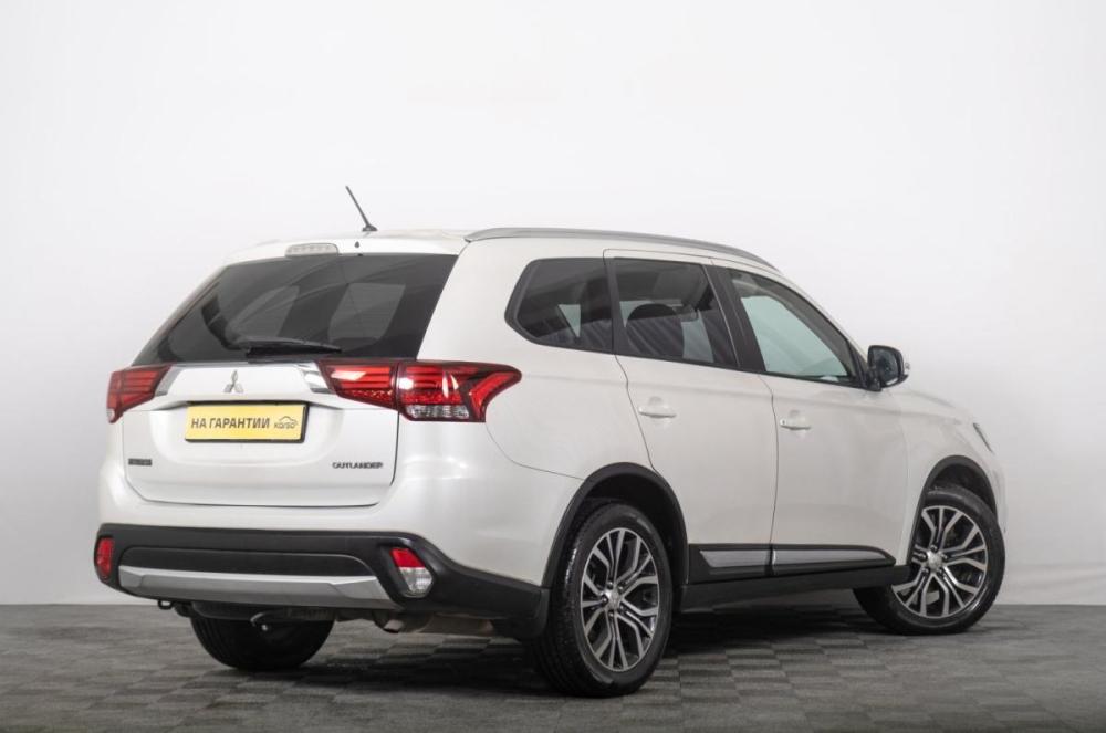 Mitsubishi Outlander III Рестайлинг 2 Томск  - изображение 7