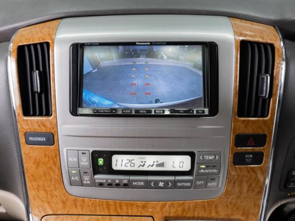 Toyota Alphard I Рестайлинг с пробегом 2007 года, цена 2 100 000 рублей, 202057 км, минивэн, Автокод Объявления