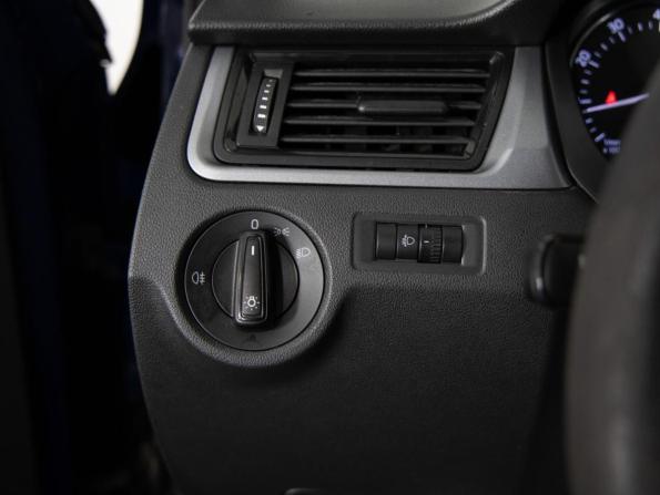 Skoda Rapid I с пробегом 2015 года, цена 999 000 рублей, 132082 км, лифтбек, Автокод Объявления