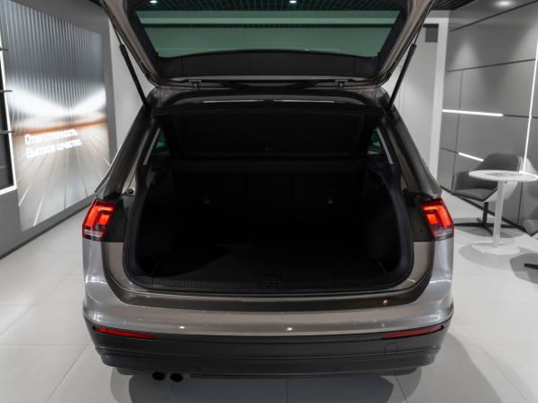 Volkswagen Tiguan II с пробегом 2019 года, цена 2 330 000 рублей, 98129 км, внедорожник, Автокод Объявления