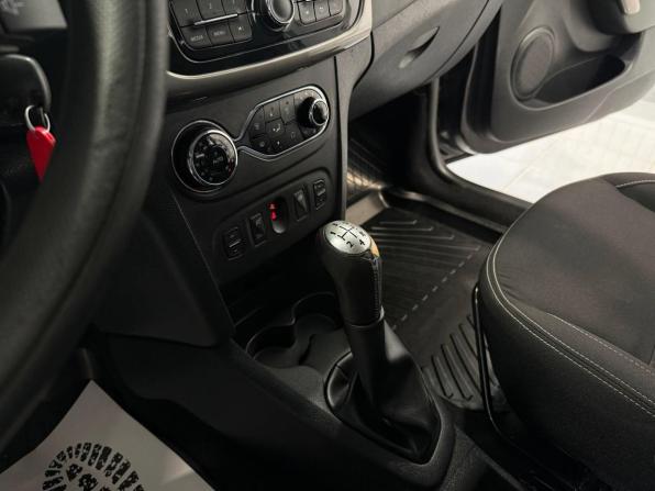 Renault Sandero II с пробегом 2014 года, цена 700 000 рублей, 130868 км, хэтчбек, Автокод Объявления