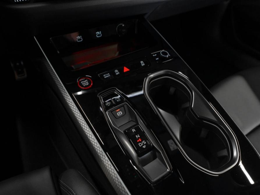 Audi A6 VI (C9) Москва  - изображение 20