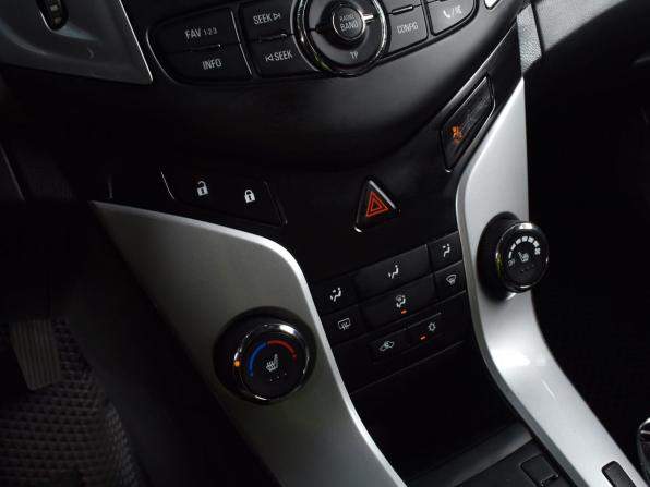 Chevrolet Cruze I Рестайлинг с пробегом 2014 года, цена 669 999 рублей, 234083 км, седан, Автокод Объявления