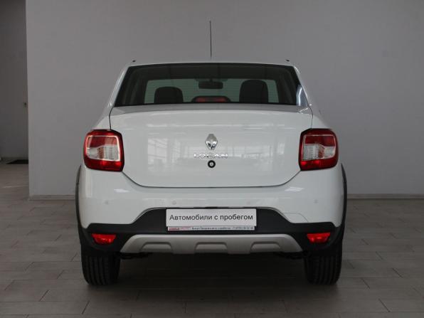 Renault Logan II Рестайлинг с пробегом 2022 года, цена 1 459 900 рублей, 39292 км, седан, Автокод Объявления